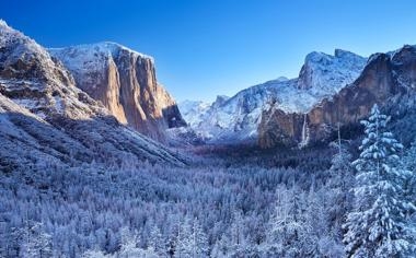 NBA勇湖打出经典耶诞大战詹皇谈联盟卖点神回：詹姆斯和柯瑞