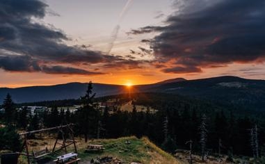 NBA温班亚玛42-18创耶诞大战双纪录唐斯:他被上帝祝福